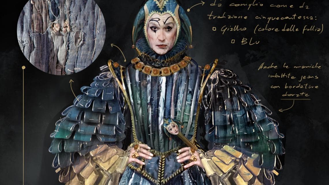 Il bozzetto del costume di Rigoletto creato da Ciammitti con decine di jeans usati