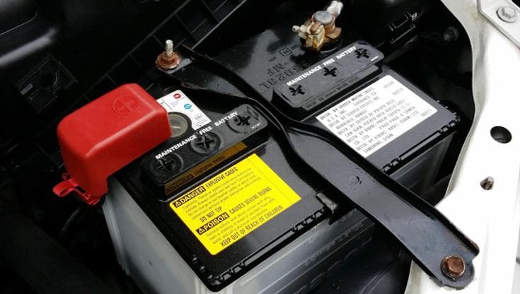 Come fare durare di più la batteria dell'auto