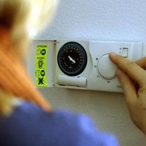 Guida agli incentivi per passare all’elettrico, contro il caro petrolio