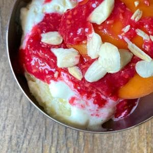 Pesca Melba, storia di un mito: quando Escoffier trasformò un dessert in leggenda. La ricetta