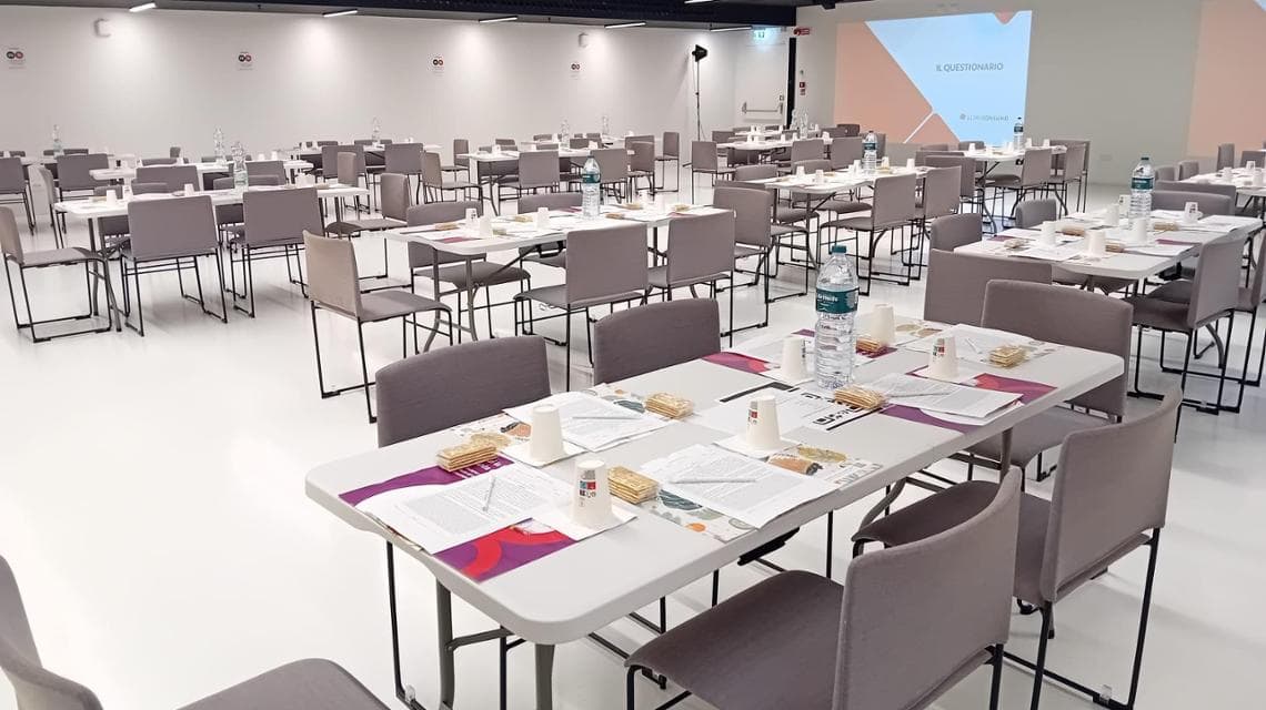 L'aula dove si svolgono i test di assaggio