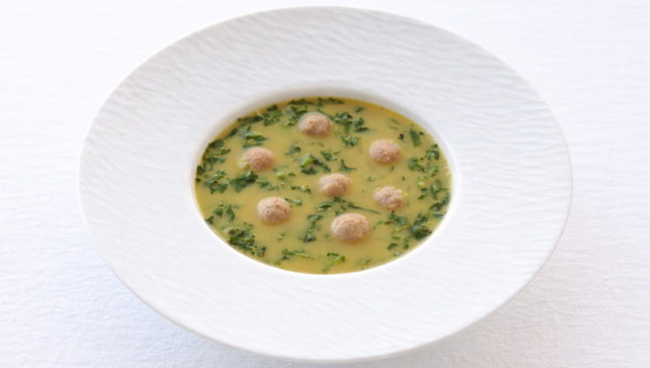 La ricetta perfetta: il brodo benedetto di Gennaro Esposito