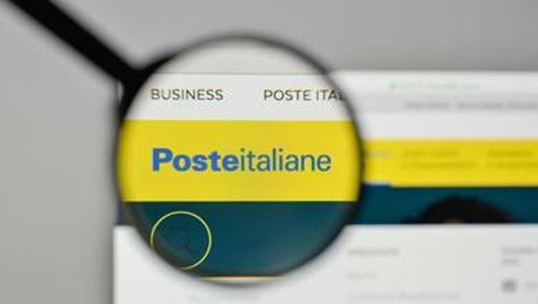 “SPID non attivo”. Attenzione alla finta mail di Poste Italiane fatta (quasi) alla perfezione
