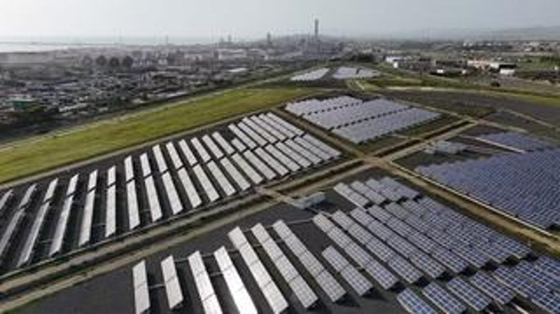 Uno dei campi fotovoltaici dello stabilimento