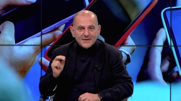 Pellai: "Lo smartphone non è uno strumento ma un ambiente di vita, servono limiti d'età"