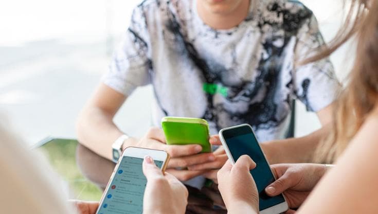 Instagram come il cinema: per i teenager i contenuti ispirati ai rating dei film 13+