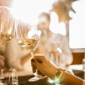 Il vino? Me lo dealcolo “in casa”: arriva il mini macchinario. Anche fai da te