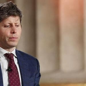Molotov contro l’abitazione di Sam Altman: arrestato un ventenne