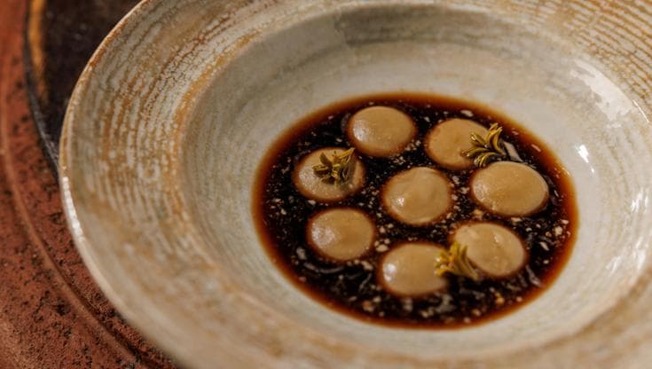 I bottoni di pasta all’olio ripieni di funghi porcini confit
