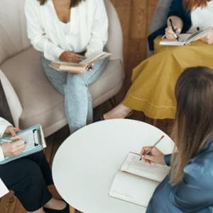 Europa Donna Italia in campo per l’equo accesso alle cure e maggiori garanzie sul lavoro
