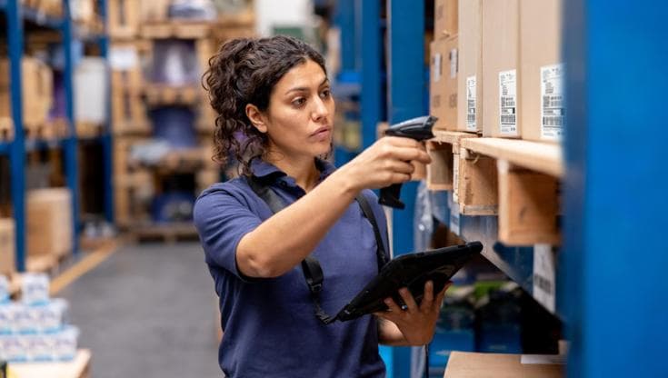 La metamorfosi intelligente del B2B: l’e-commerce scommette sull’AI