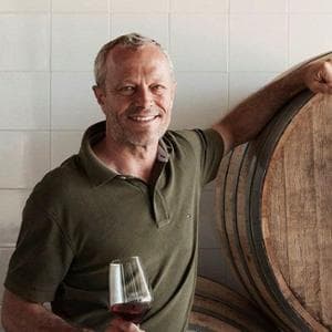 A pochi chilometri da Cala Moresca la cantina che esalta dimenticati vitigni sardi