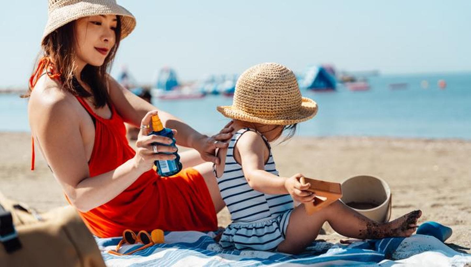 protezione con abbigliamento contro sole