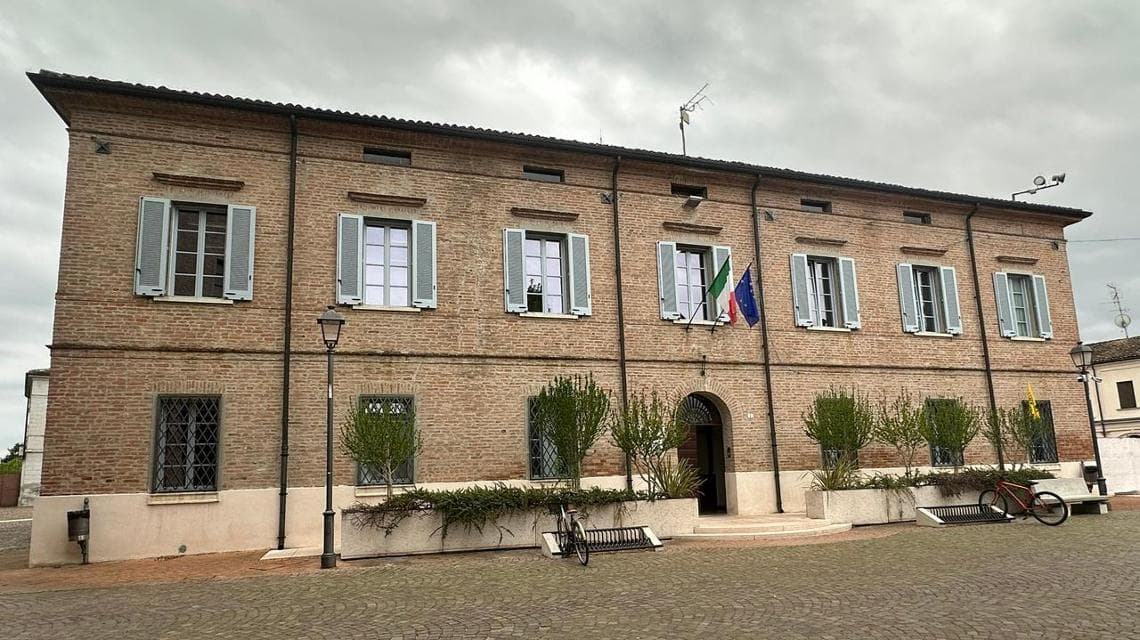 Il municipio di Gonzaga (foto: Eleonora Dragotto)