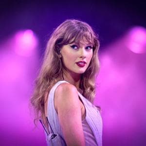 Taylor Swift deposita voce e volto contro i deepfake AI