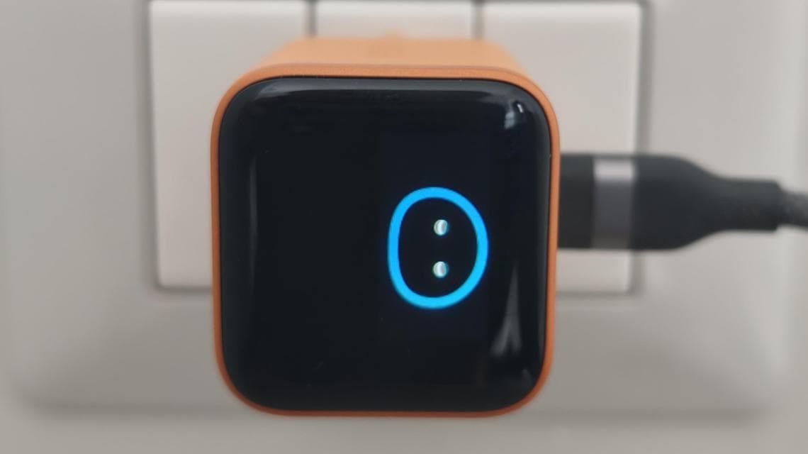 Anker Nano Charger 45W, şarj cihazı size gülümsediğinde