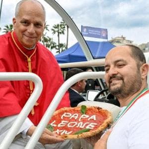 Da Leone XIV a Francesco, le pizze papali tra Napoli, Chicago e Vaticano