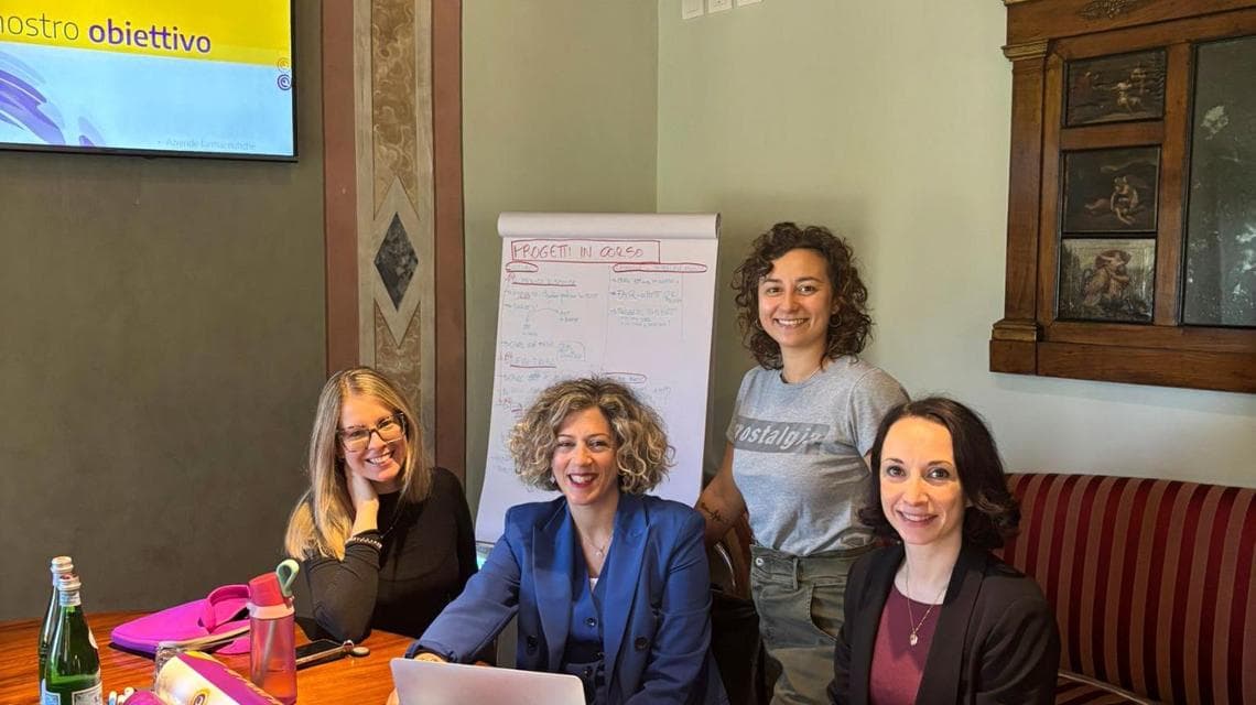Giulia Schiavina e le volontarie dell'associazione ViviPorfiria
