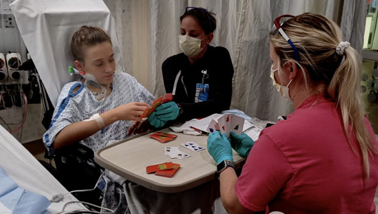 Evie all'epoca del suo ricovero, nel 2022, in una foto scattata del Cincinnati Hospital, negli Stati Uniti