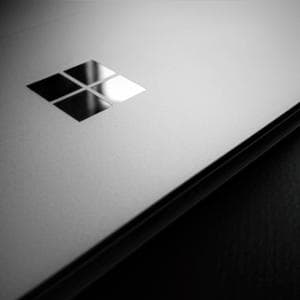 Microsoft, truffatori sfruttano un account ufficiale per rubare i dati degli utenti