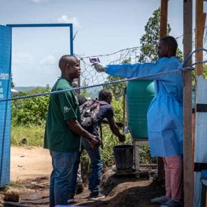 Ebola, DSÖ: “Ciddi salgın”. Bunu durdurmak için Kovid gibi hızlı testlere ihtiyaç var