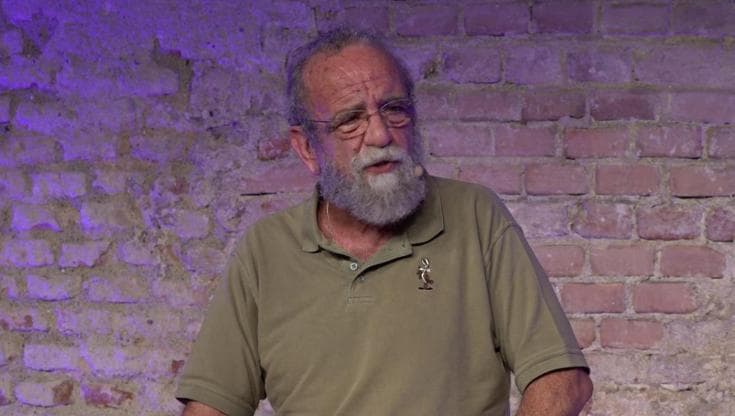 Covatta: "I vecchi sono rabbiosi, fanno le guerre, ma a combattere ci mandano i giovani"
