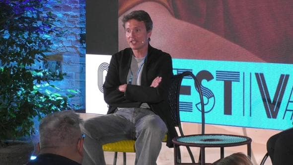 Matteo Ward: moda insostenibile e salute mentale