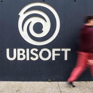 Muore in un incidente aereo il cofondatore di Ubisoft: addio a Claude Guillemot