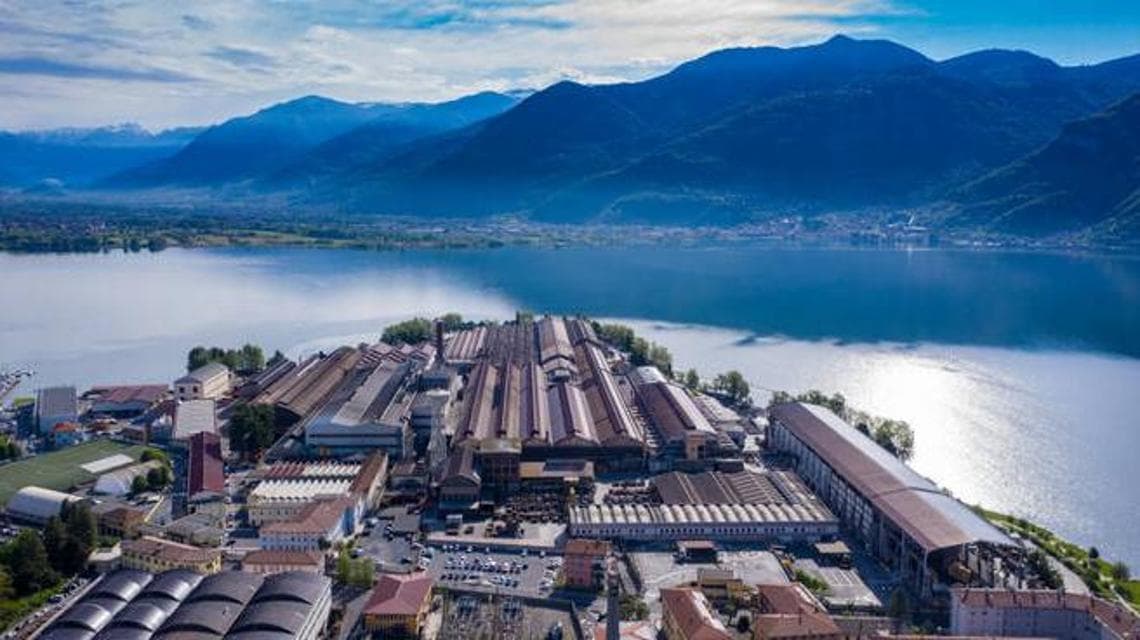Çelik endüstrisi devi Lucchini, Lovere'deki Iseo Gölü kıyısında