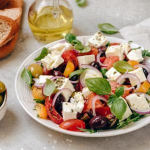 Il paradosso della dieta mediterranea: nei paesi in cui è nata la seguiamo sempre meno