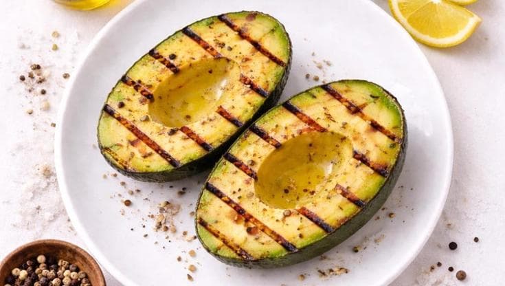 Avocado all’arrembaggio. Conquista il supermercato più dei kiwi e delle banane