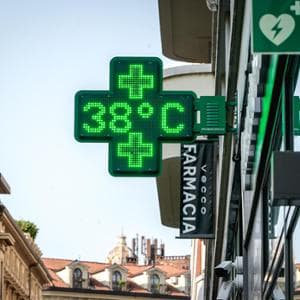 Sclerosi multipla: con il caldo i sintomi possono peggiorare. I consigli degli esperti
