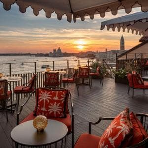 I migliori aperitivi con vista da Nord a Sud: un drink e la magia del tramonto