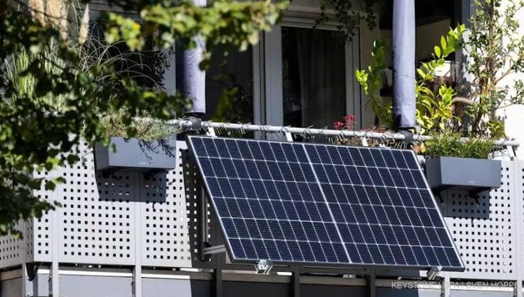 Caro bollette: bonus per installare un micro impianto fotovoltaico sul balcone