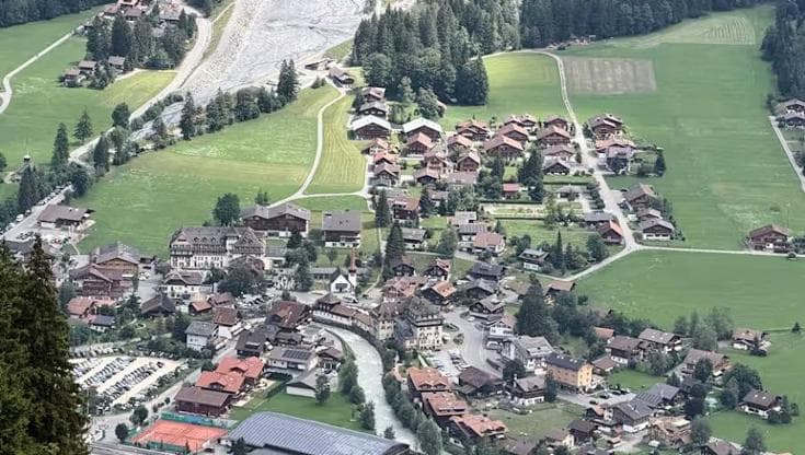 Kandersteg, il piccolo villaggio dell'Oberland bernese conta 1300 abitanti