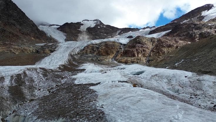 La terza tappa della Carovana dei ghiacciai 2026 di Legambiente Ghiacciaio dei Forni con gli esperti del Servizio Glaciologico Lombardo, dell’Università Statale di Milano e Parco Nazionale dello Stelvio