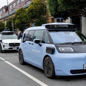 I collaudatori pagano il prezzo dei robotaxi