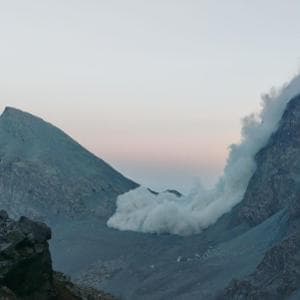 “Frana sul Monviso, basta osservare le nostre montagne per capire il grido d’aiuto”