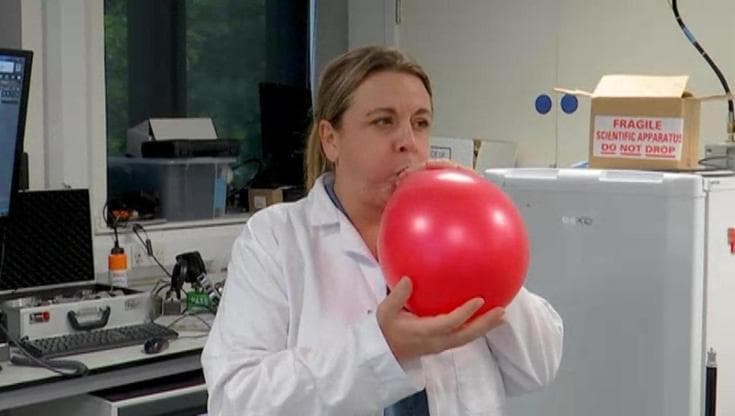 L'Imperial College di Londra: "Ecco il primo palloncino biodegradabile al mondo"