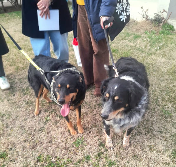 Plino e Lilli davanti al carcere di Spoleto