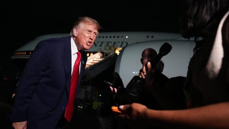 Trump contro i freni all’IA: “Una cospirazione malata”
