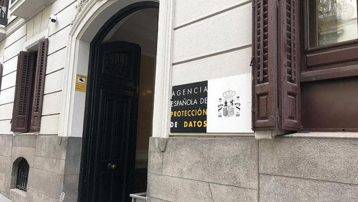 Agente IA viola i dati di un’azienda. Primo caso confermato in Spagna