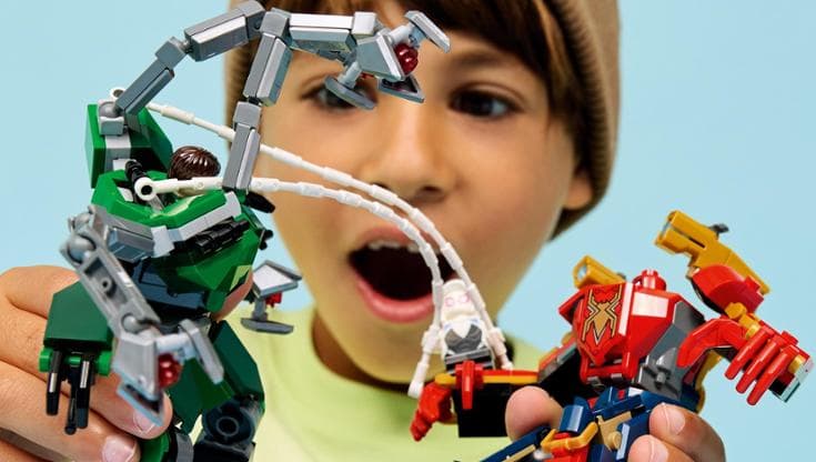 LEGO e i supereroi dei bambini: nuove iniziative in Italia tra fumetti e cinema