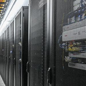 Data center e PFAS: l’inquinamento tra i rischi legati all’intelligenza artificiale