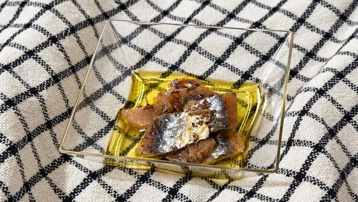 Quattro birre per quattro acciughe e una rende il peperoncino  ancora più esplosivo
