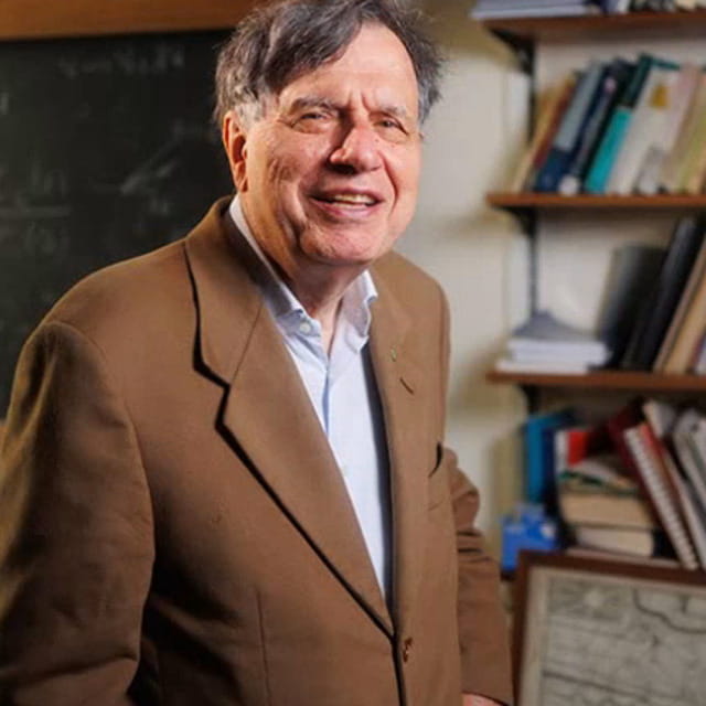 Energia rinnovabile, Giorgio Parisi: “È indispensabile sfruttare la forza del Sole”