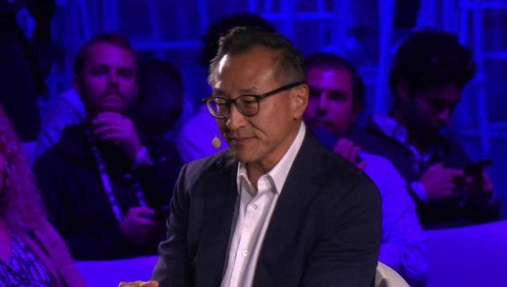 Wave 2026, Joe Tsai (Alibaba Group): "L'IA aperta garantisce indipendenza tecnologica"