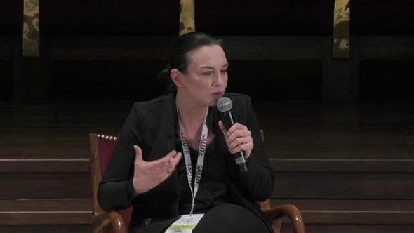 Maura Gancitano al Festival di Salute: "Pensare sempre a come appariamo è un'interferenza"