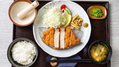 Giri l’angolo a Düsseldorf e ti ritrovi a Tokyo, tra ramen, soba tirati a mano e tè matcha