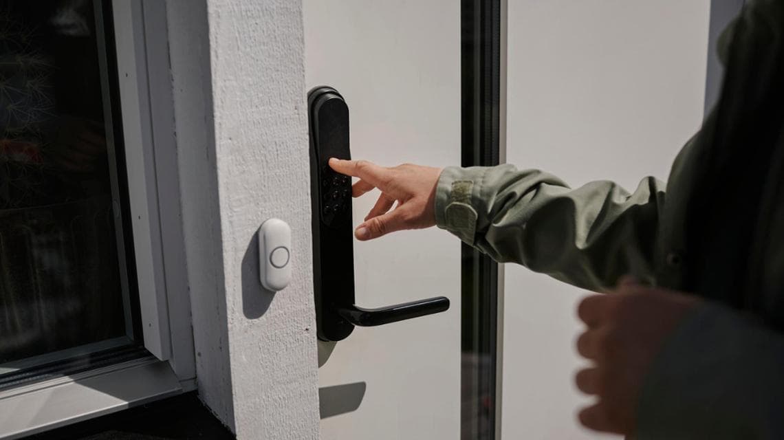 La truffa telefonica del consulente porta a porta: l'appuntamento per ottenere denaro contante o le credenziali di accesso ai servizi.